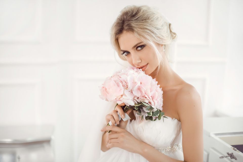 BRIDAL HAIR